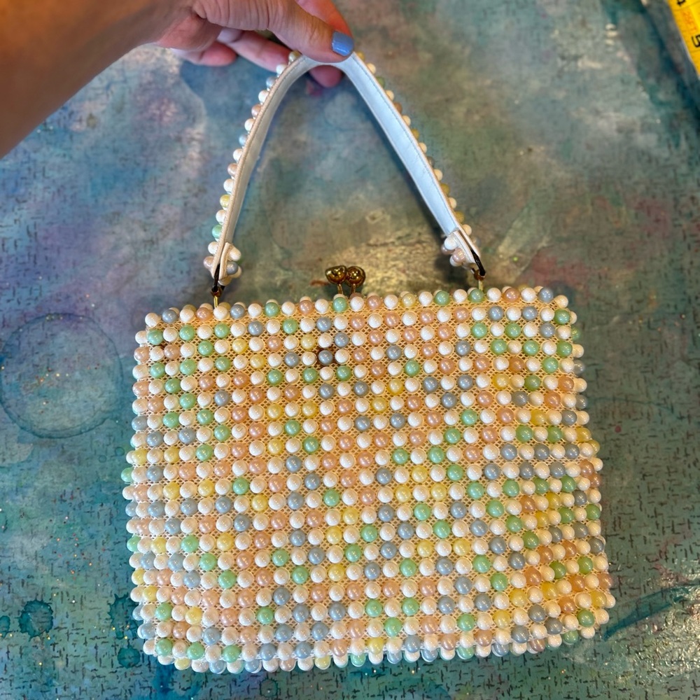 Mid Century Big Beaded Handbag - Picture 7 of 14